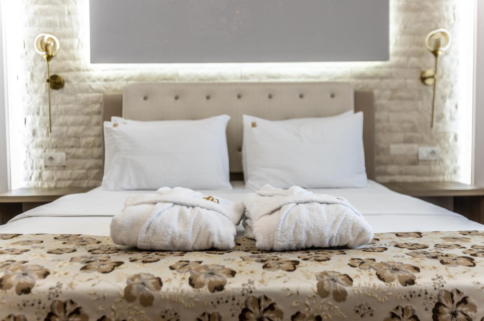 Barjaktar - Luxury Suites & Spa Ulcinj Esterno foto