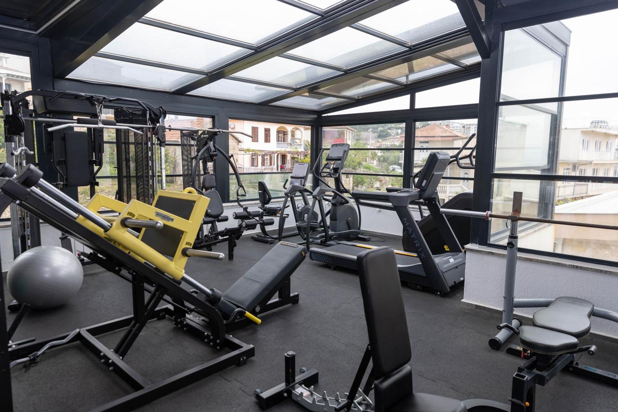 Barjaktar - Luxury Suites & Spa Ulcinj Esterno foto
